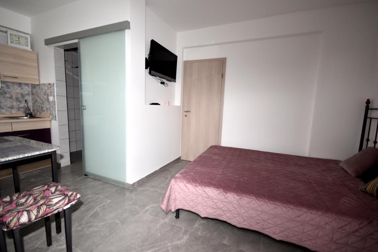 Apartmaji Lejardin Apartment Skofljica Bagian luar foto